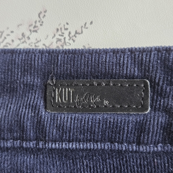 Kut from the Kloth Diana Skinny Dark Blue Corduroy Pants, Size 8P - Picture 6 of 11